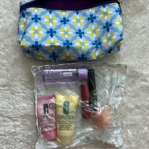 New Clinique 7 pieces mini set